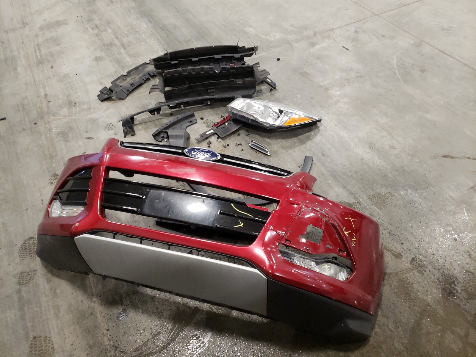 1FMCU9J9XGUB72604 2016 Ford Escape Titanium