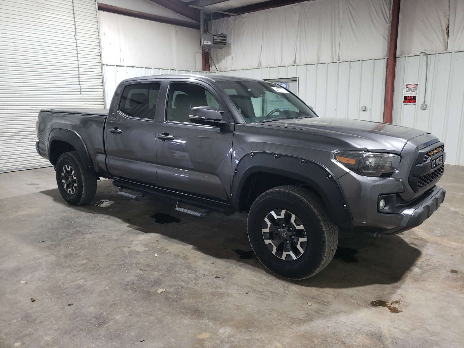 2018 Toyota Tacoma Double Cab vin: 3TMDZ5BN7JM051460