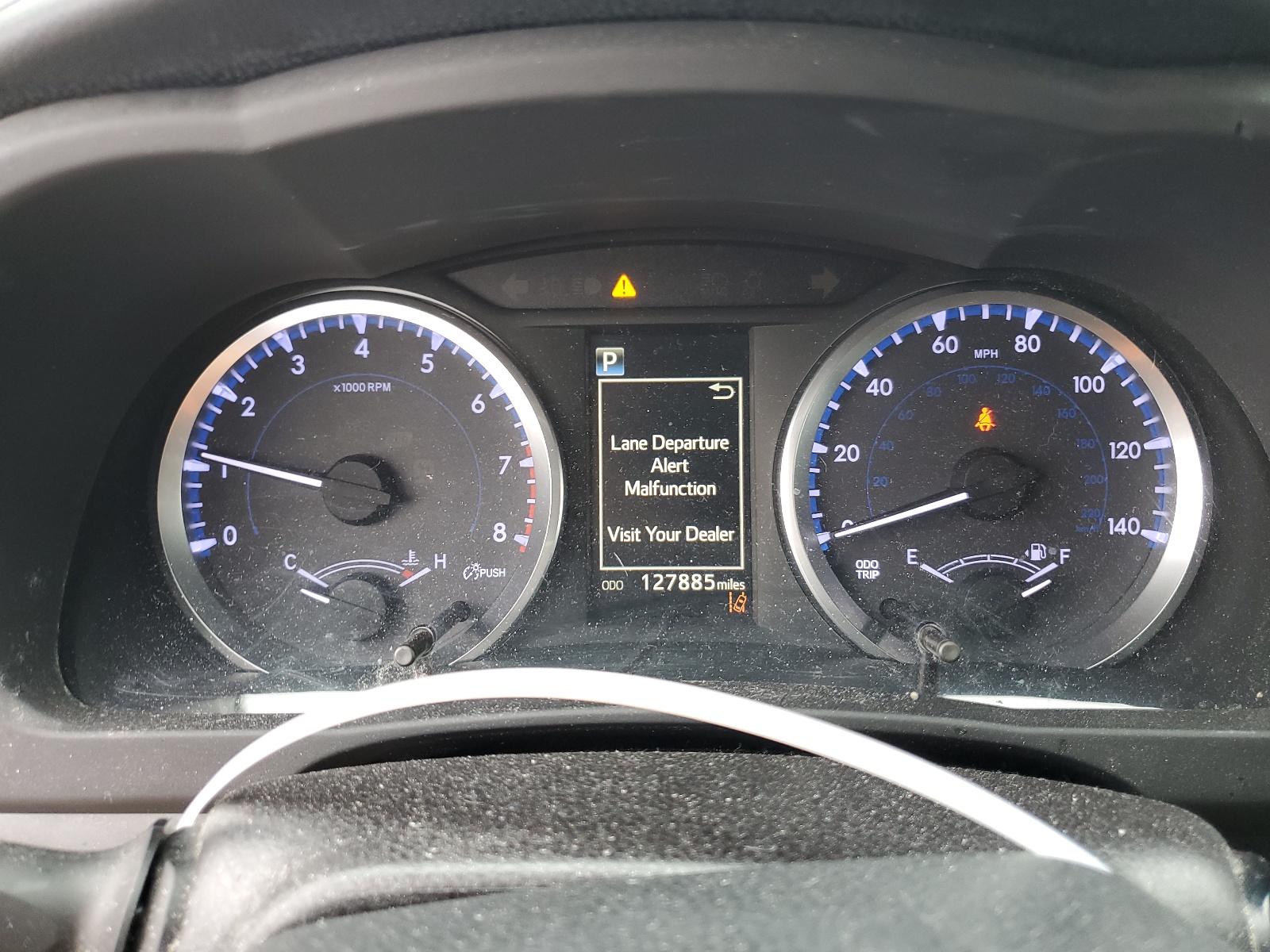 5TDBZRFH8JS886339 2018 Toyota Highlander Le