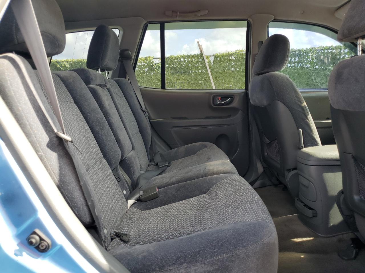 2004 Hyundai Santa Fe Gl VIN: KM8SB12B44U717891 Lot: 64640474