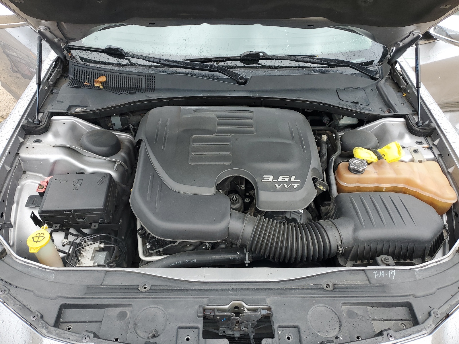 2C3CCAEG9HH610152 2017 Chrysler 300C