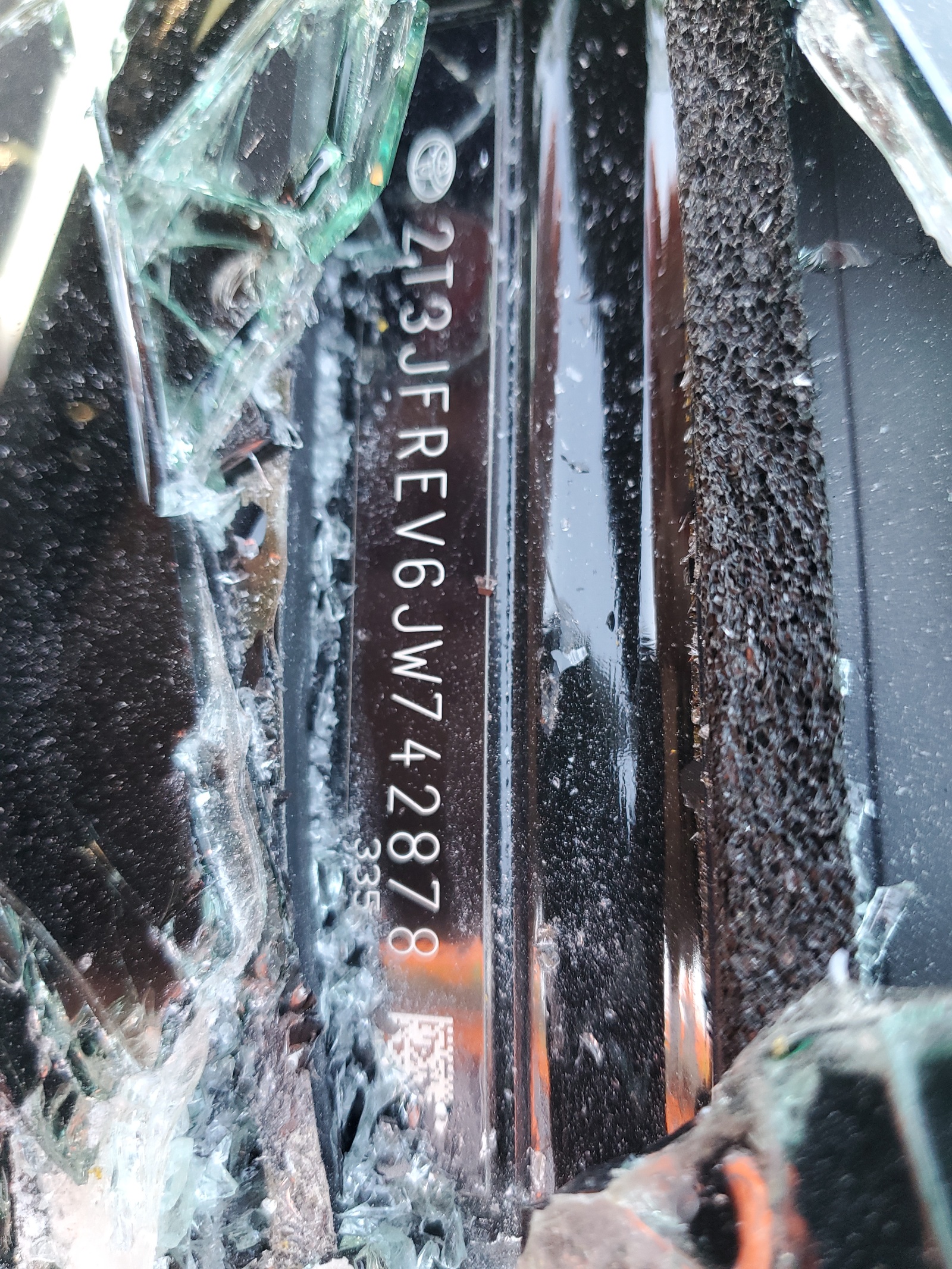 2T3JFREV6JW742878 2018 Toyota Rav4 Se