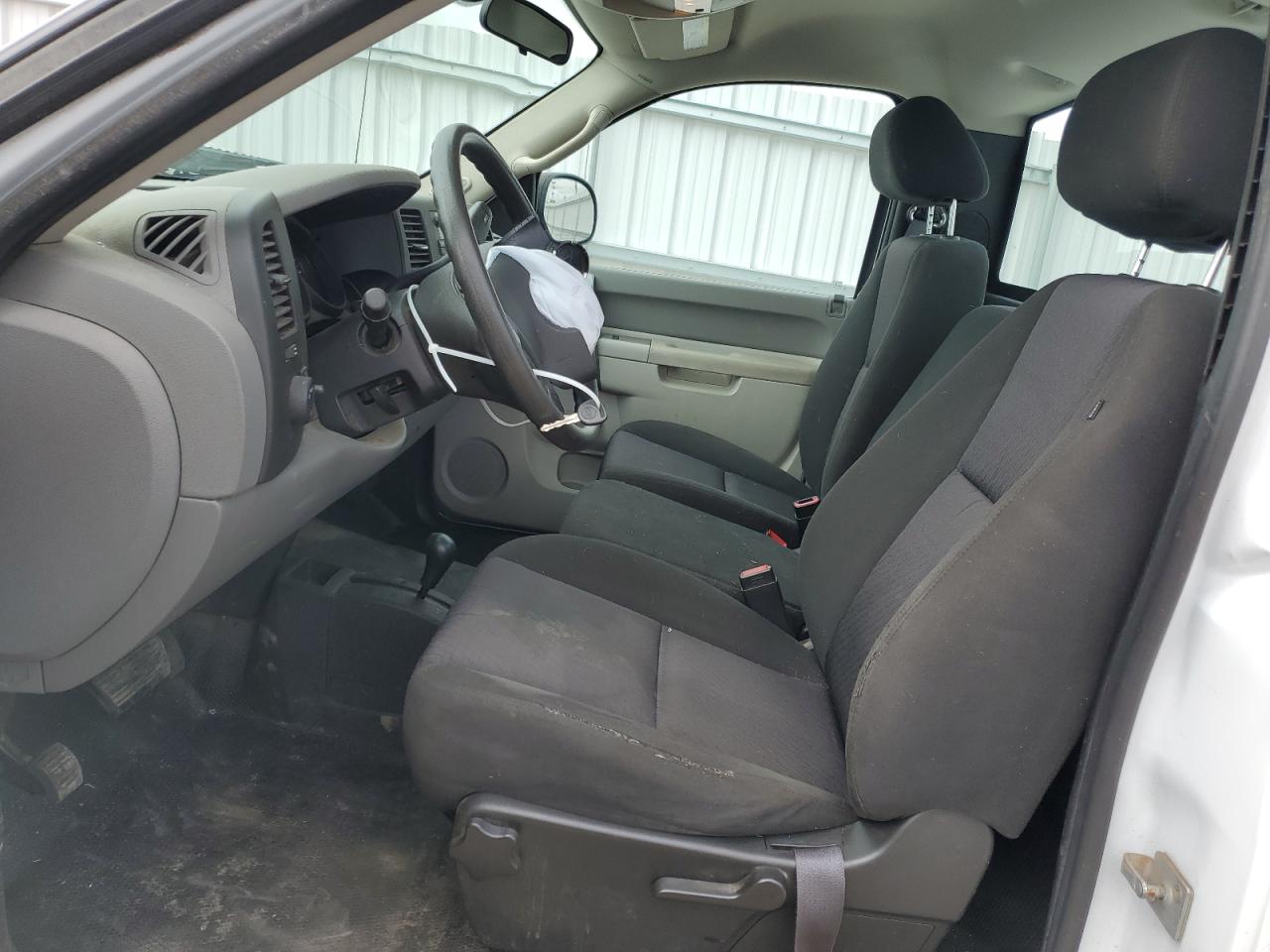 2011 Chevrolet Silverado K1500 VIN: 1GCNKPE02BZ328469 Lot: 63971704