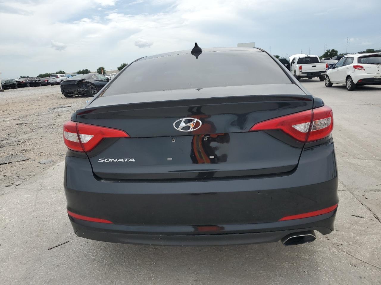 2017 Hyundai Sonata Se VIN: 5NPE24AFXHH494697 Lot: 63086604