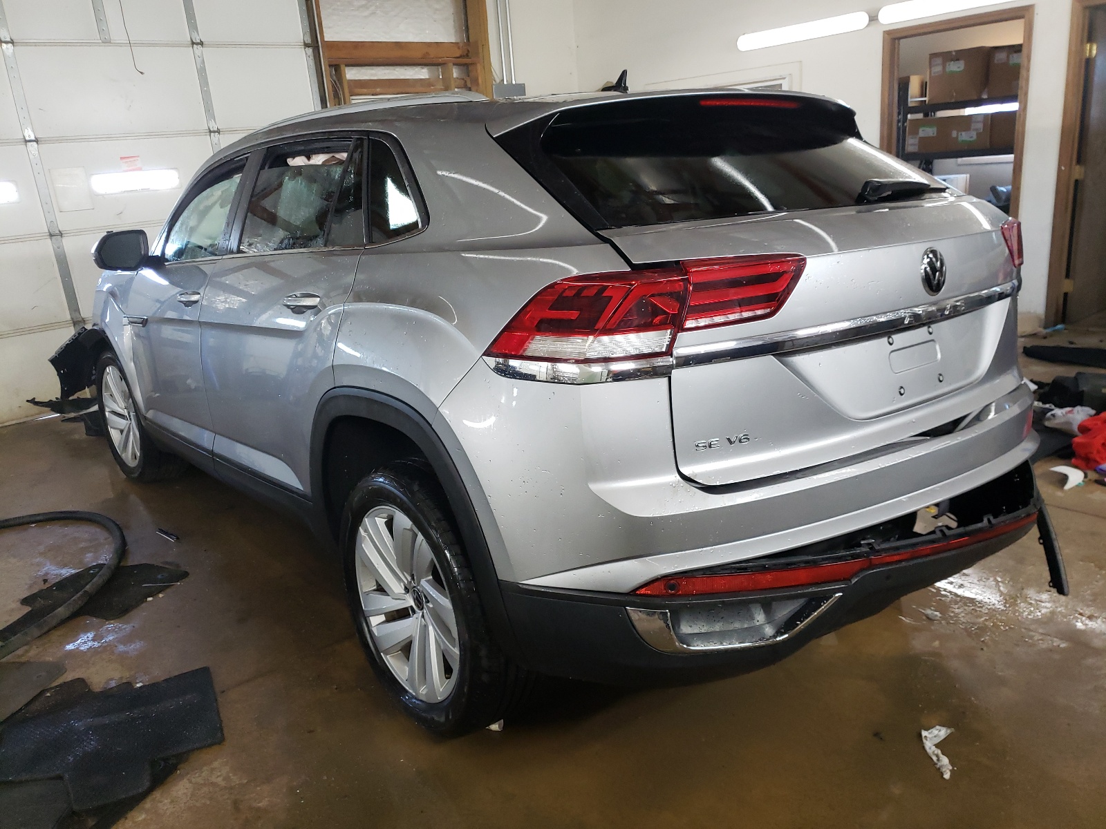 2022 Volkswagen Atlas Cross Sport Se vin: 1V2JE2CA8NC231089