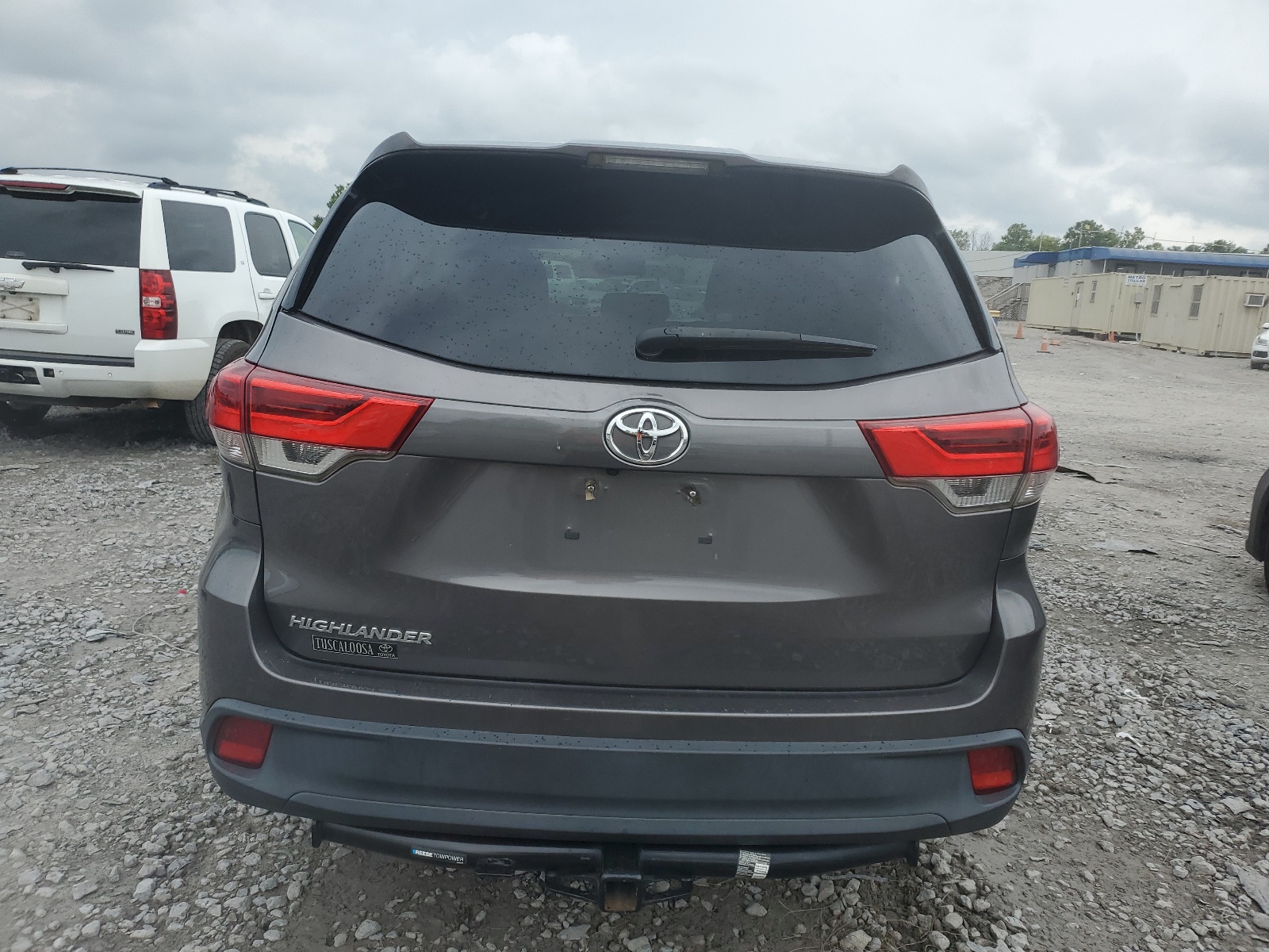5TDZARFH3HS026851 2017 Toyota Highlander Le