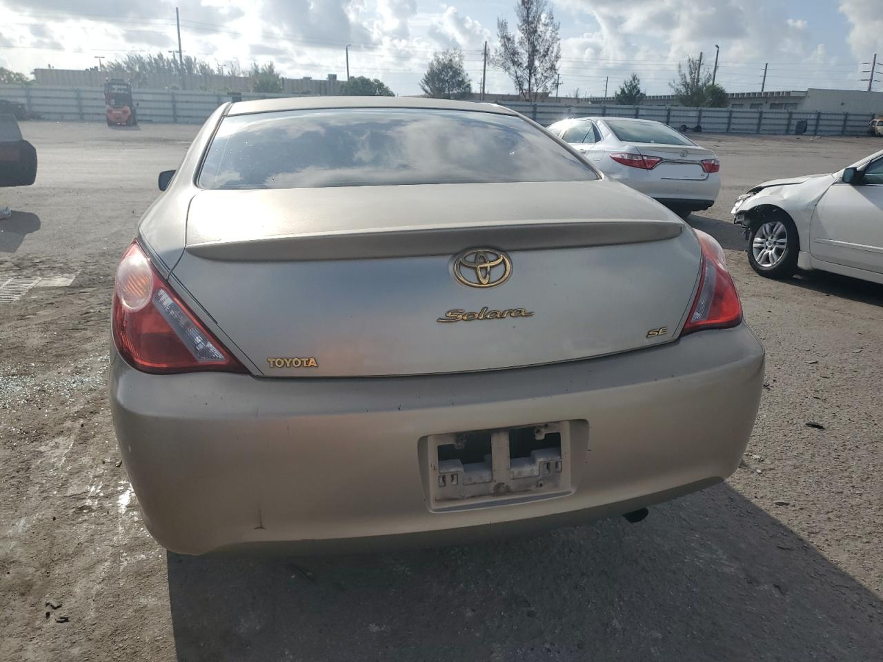 4T1CE38P44U851195 2004 Toyota Camry Solara Se