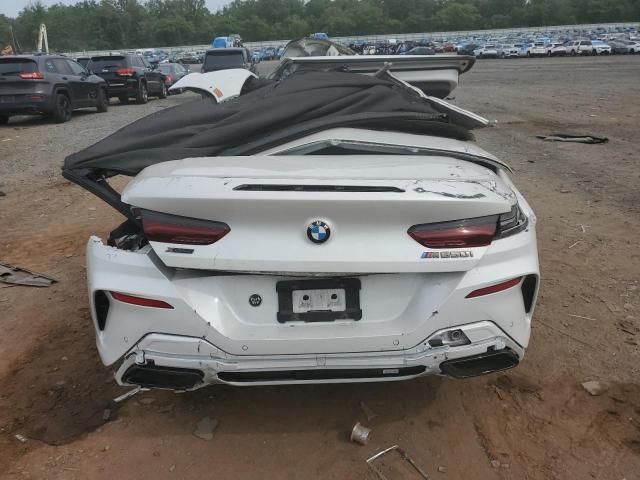  BMW M8 2021 Белы