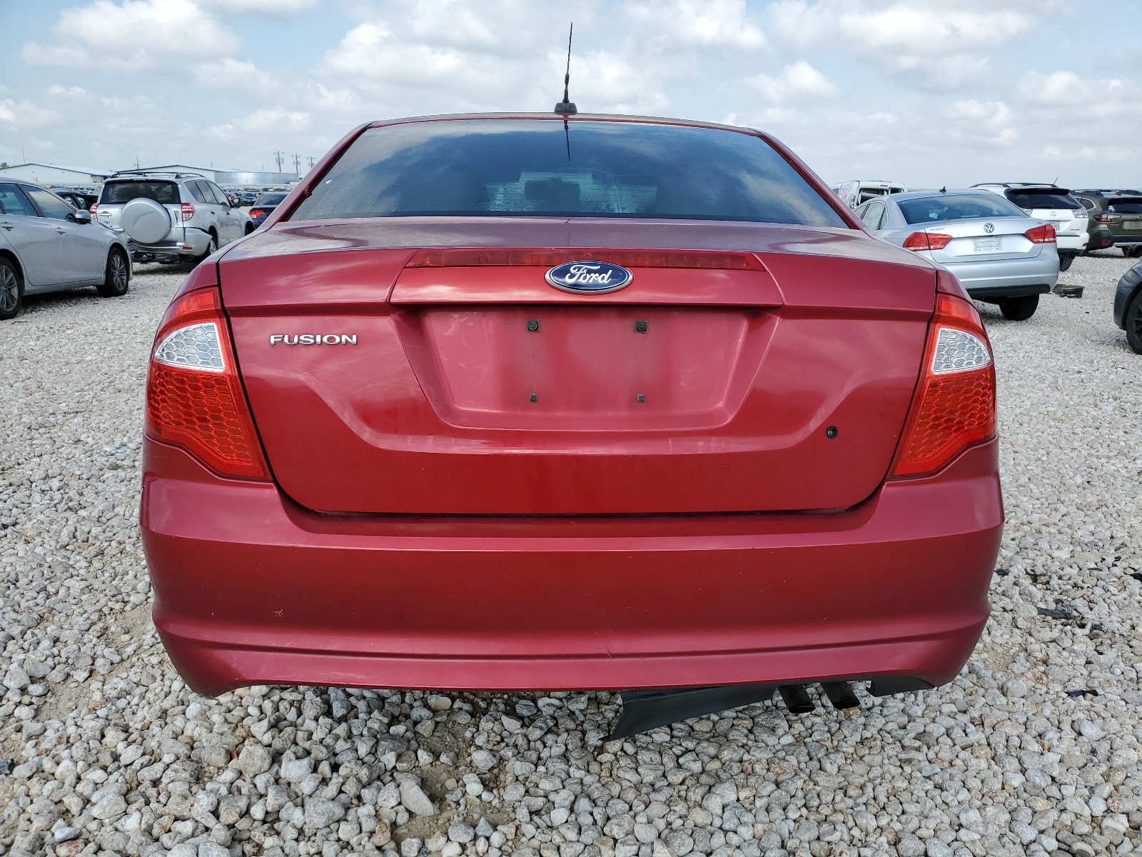 2012 Ford Fusion S vin: 3FAHP0GA2CR269222