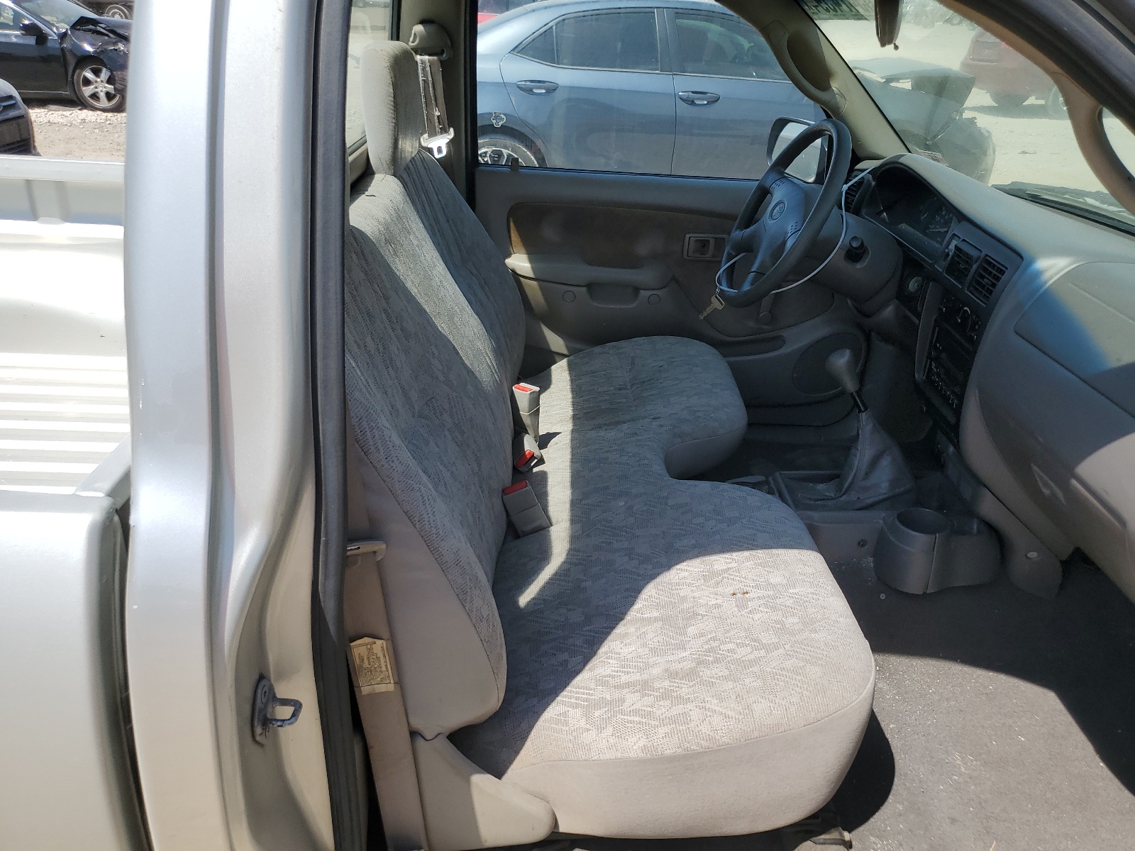 5TENL42N42Z002897 2002 Toyota Tacoma