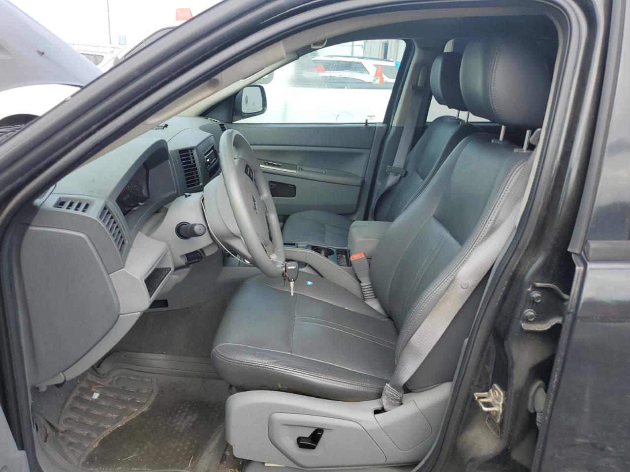 2005 Jeep Grand Cherokee Laredo VIN: 1J4GS48K65C605081 Lot: 65536804