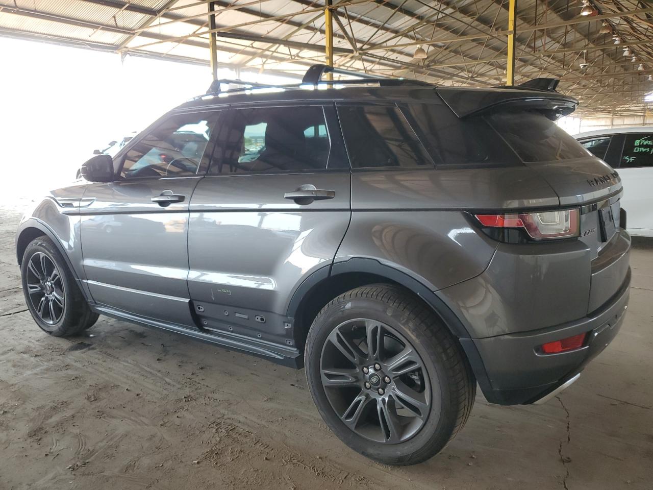 SALVC2RX3KH331077 2019 LAND ROVER RANGE ROVER - Image 2