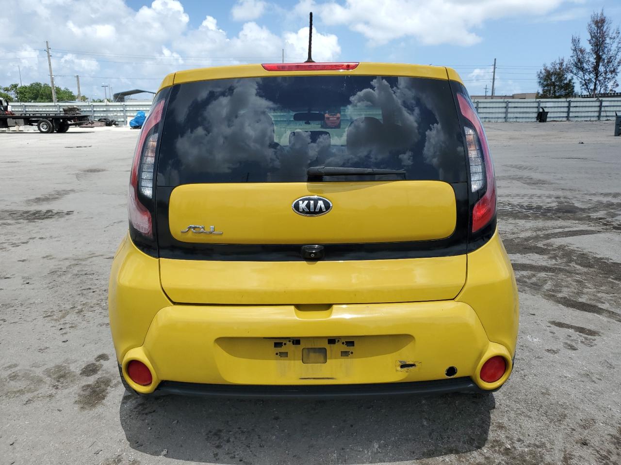 2015 Kia Soul + VIN: KNDJP3A55F7223212 Lot: 64644254