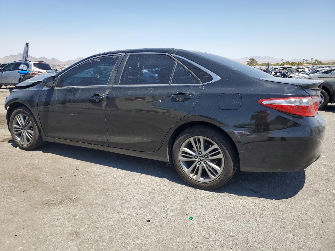 VIN 4T1BF1FK1FU108839 2015 TOYOTA CAMRY no.2