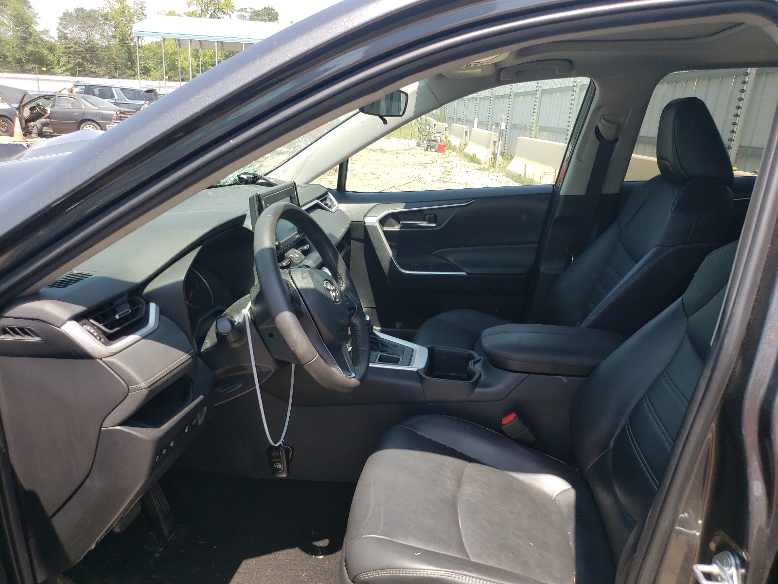 2T3A1RFV8NW323482 2022 Toyota Rav4 Xle Premium