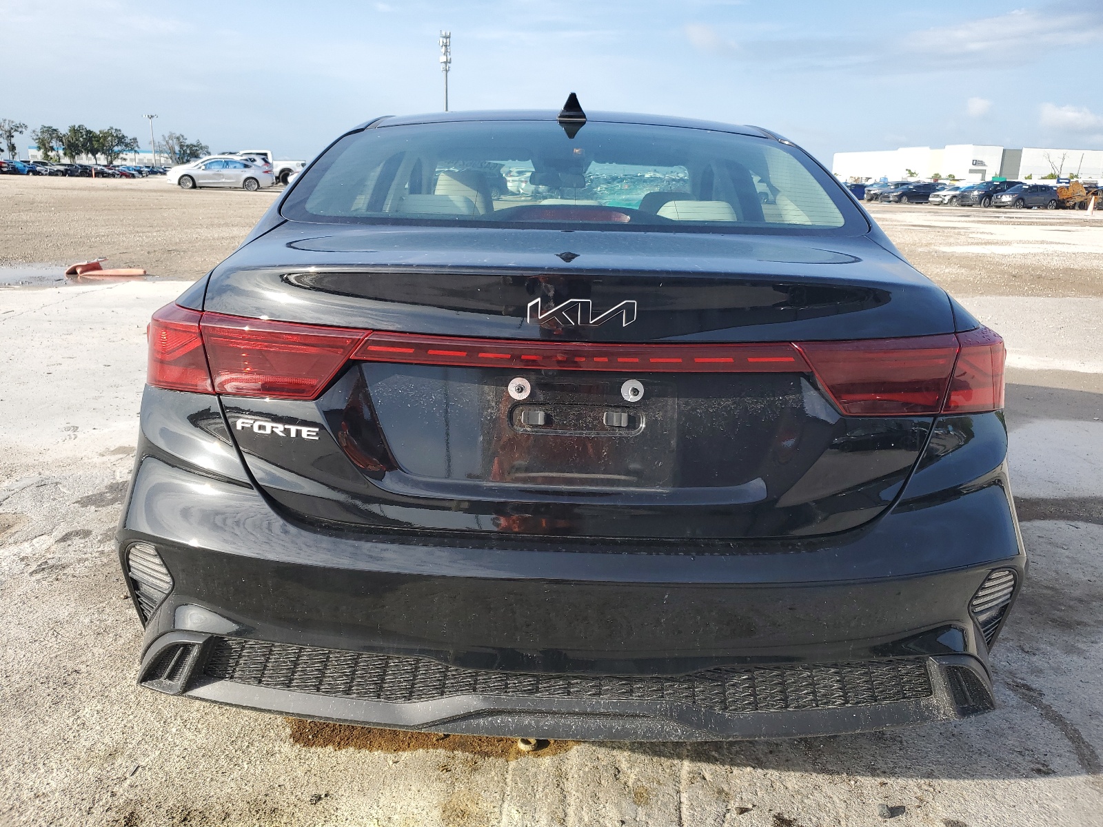 3KPF24AD2NE475631 2022 Kia Forte Fe