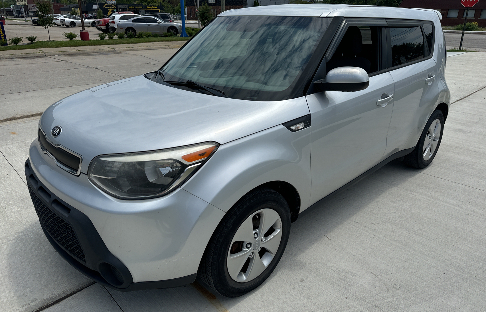 2014 Kia Soul vin: KNDJN2A29E7724754