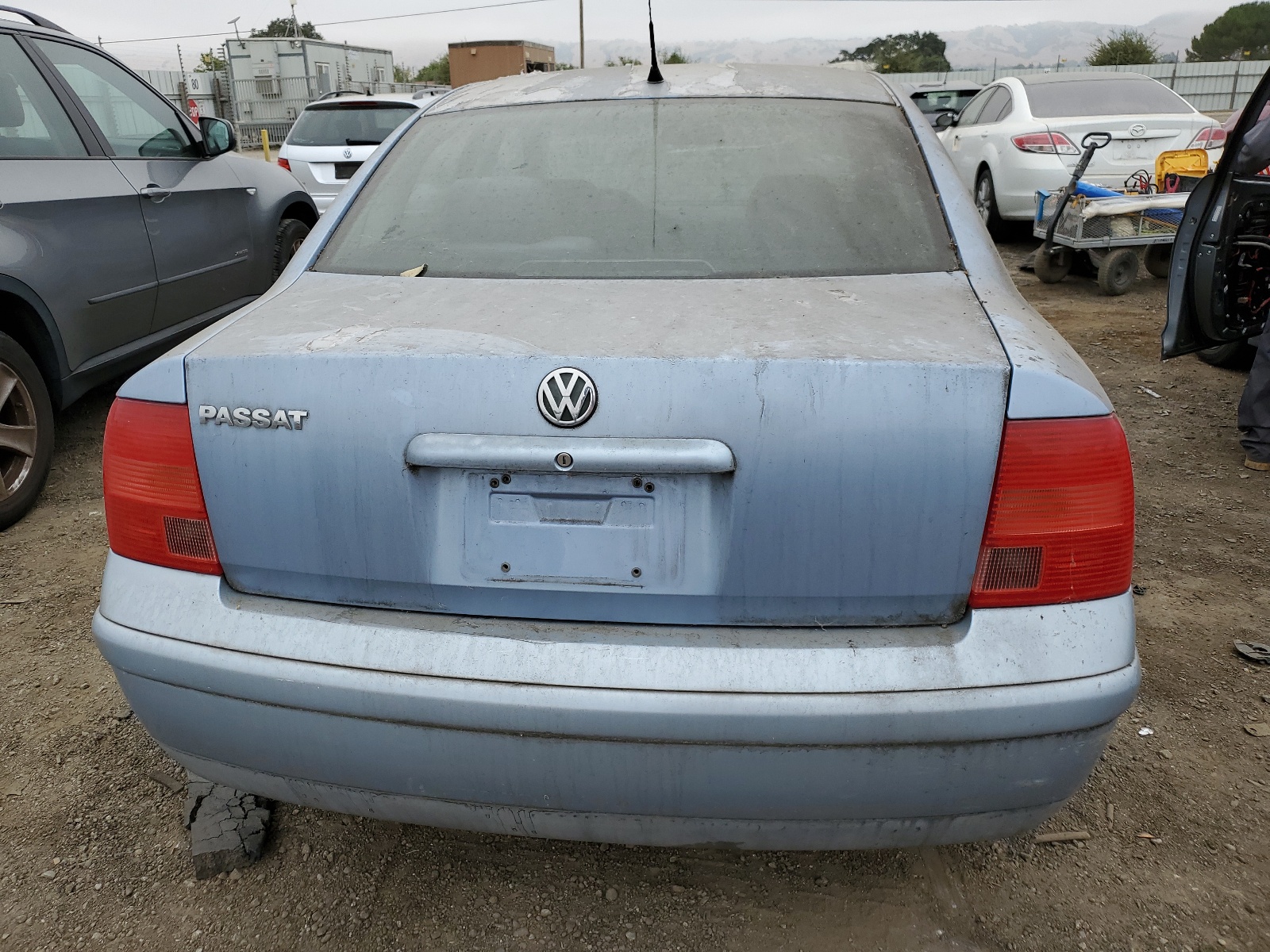 WVWMA63B2WE194170 1998 Volkswagen Passat Gls