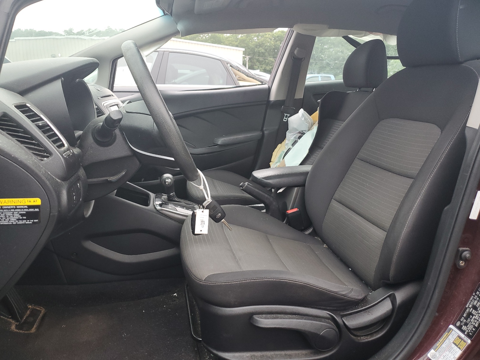 3KPFL4A72HE083163 2017 Kia Forte Lx