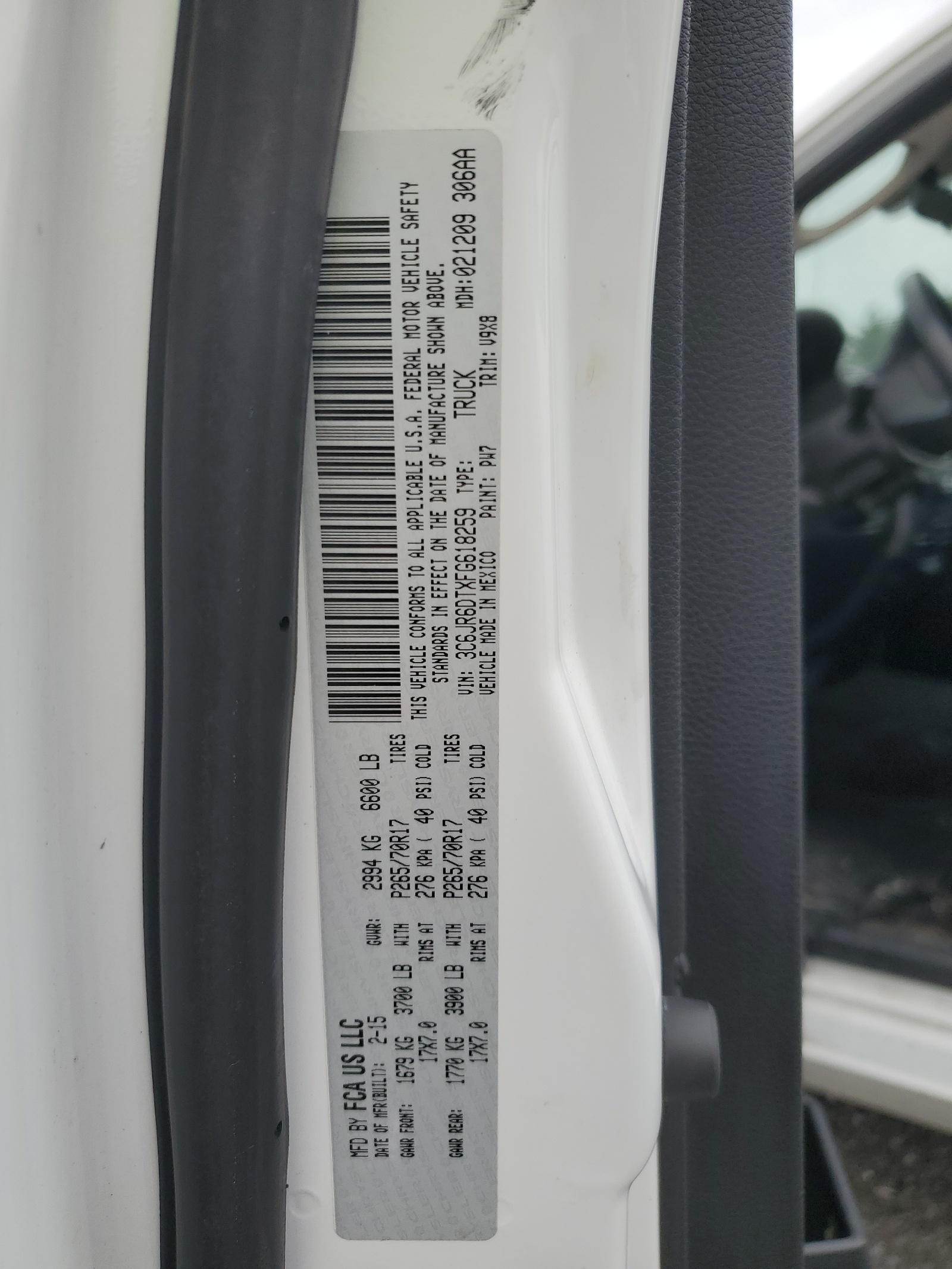 3C6JR6DTXFG618259 2015 Ram 1500 St