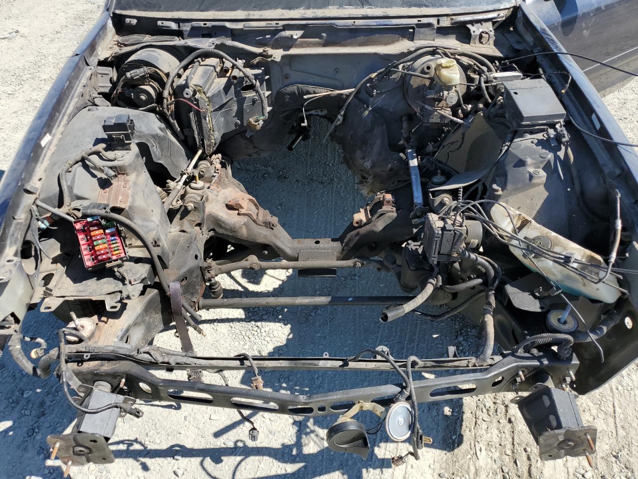 2000 Ford Crown Victoria Police Interceptor VIN: 2FAFP71W2YX194907 Lot: 61852294