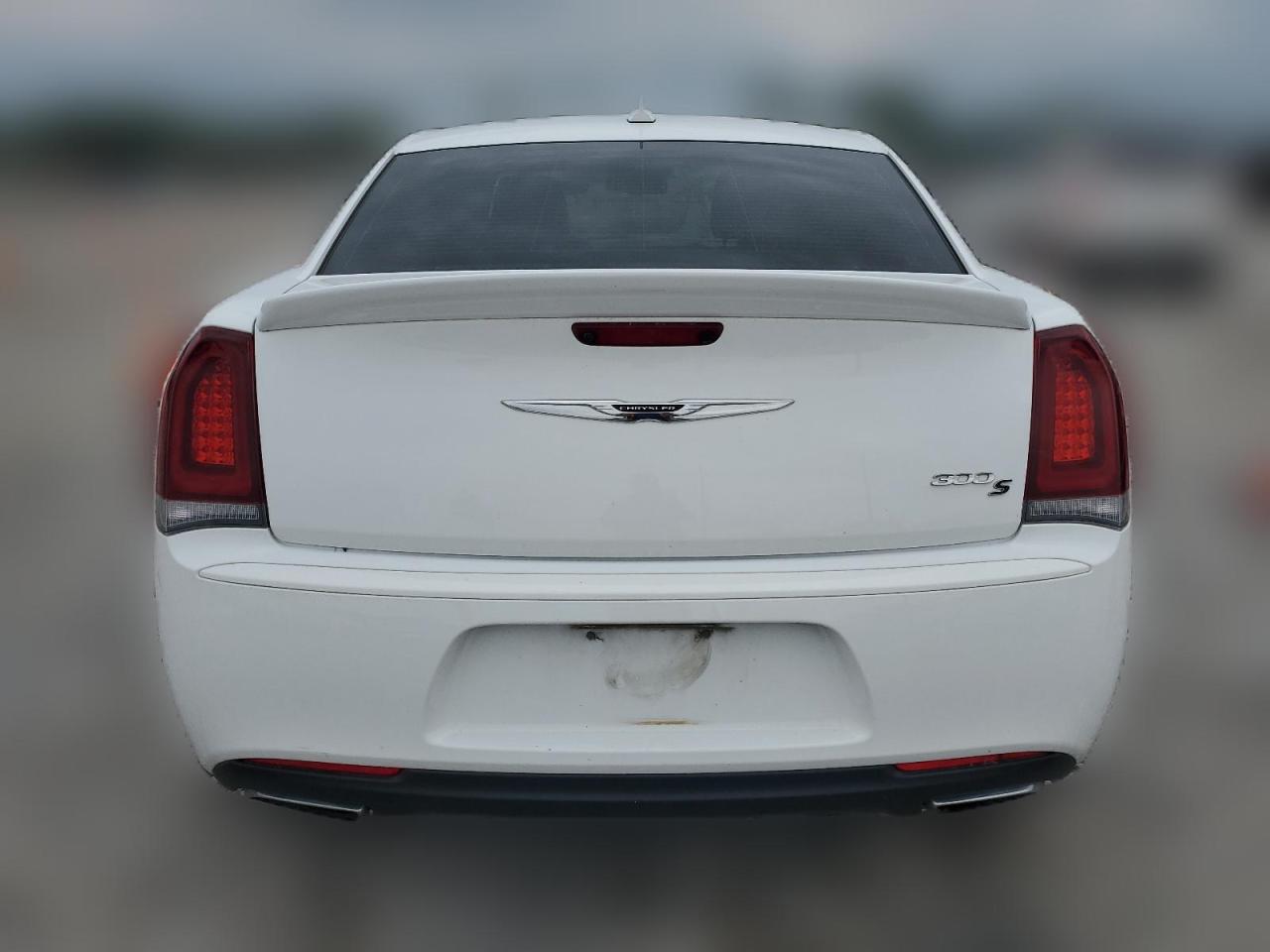 2018 Chrysler 300 S VIN: 2C3CCABG6JH253684 Lot: 63207044