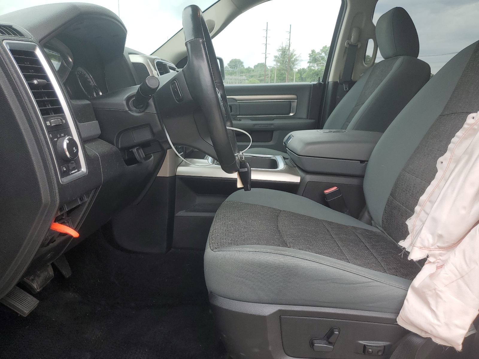 1C6RR7LG6GS283279 2016 Ram 1500 Slt