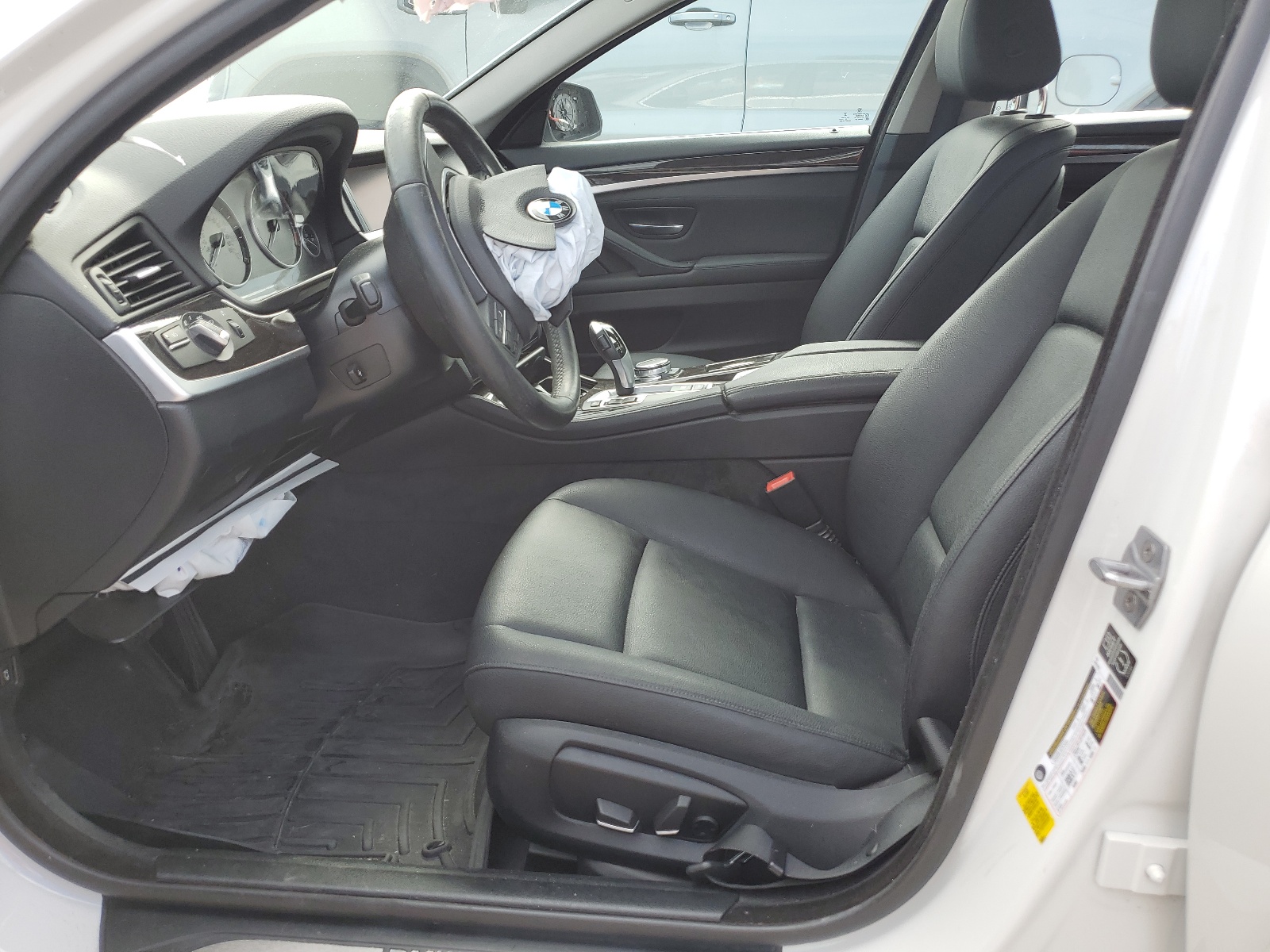 WBA5A5C51FD515028 2015 BMW 528 I