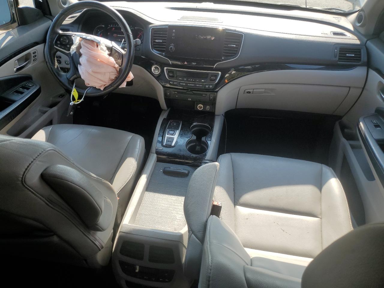 2019 Honda Pilot Touring VIN: 5FNYF6H60KB021240 Lot: 63029944