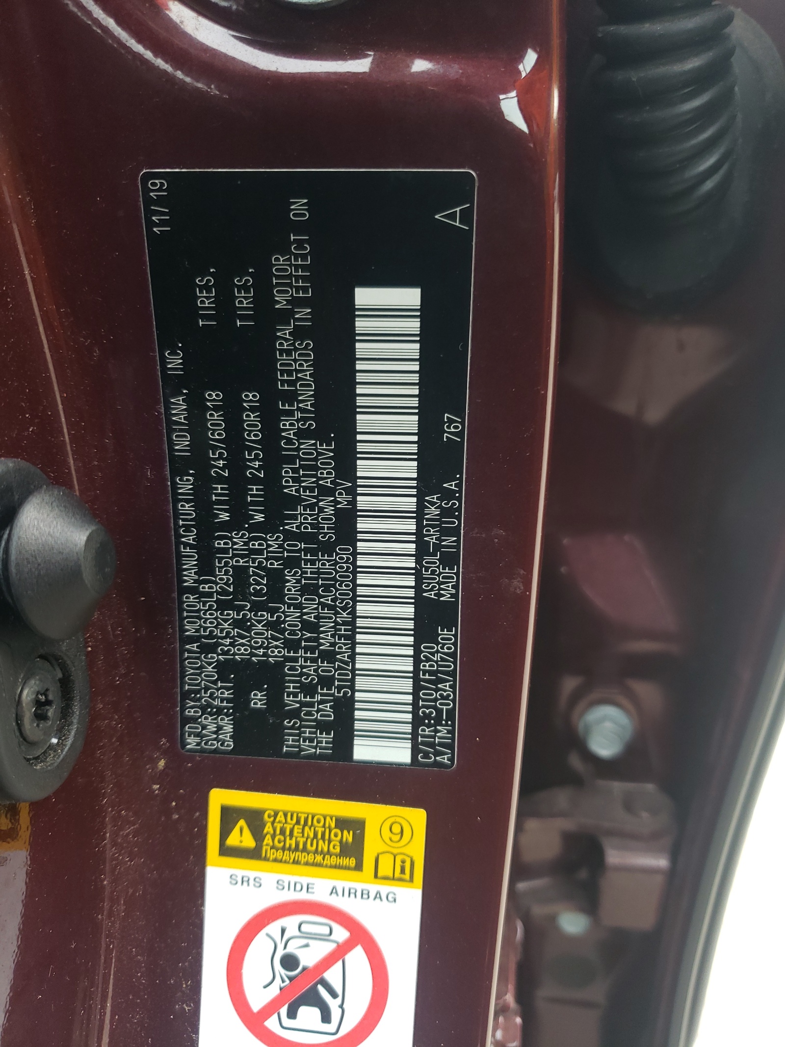 5TDZARFH1KS060990 2019 Toyota Highlander Le