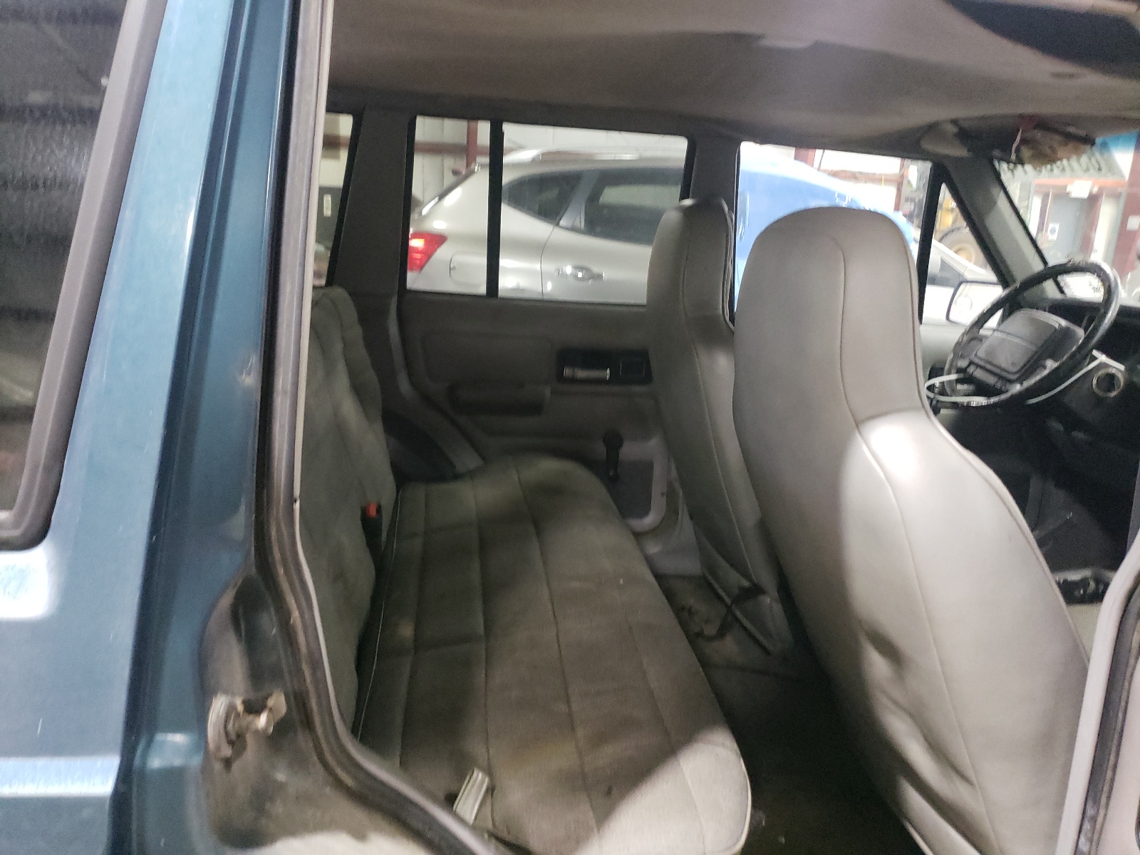 1J4FJ68S6TL246063 1996 Jeep Cherokee Sport