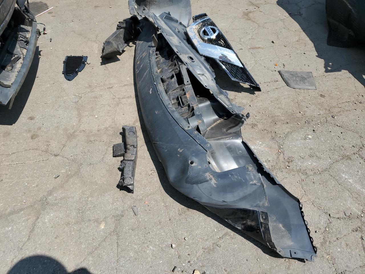 2016 Nissan Rogue S VIN: KNMAT2MV7GP698766 Lot: 63392534