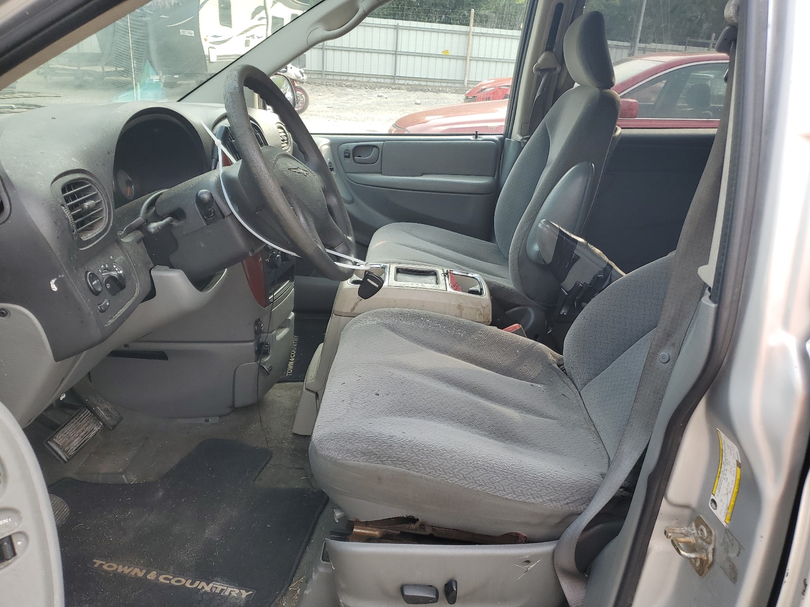 1A4GP44R96B568636 2006 Chrysler Town & Country Lx