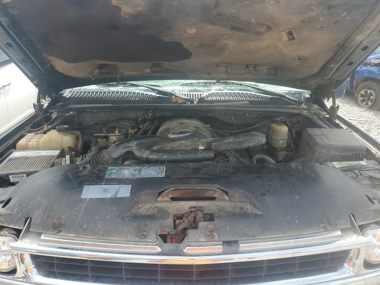 2002 Chevrolet Tahoe C1500 VIN: 1GNEC13Z52R280372 Lot: 63674484