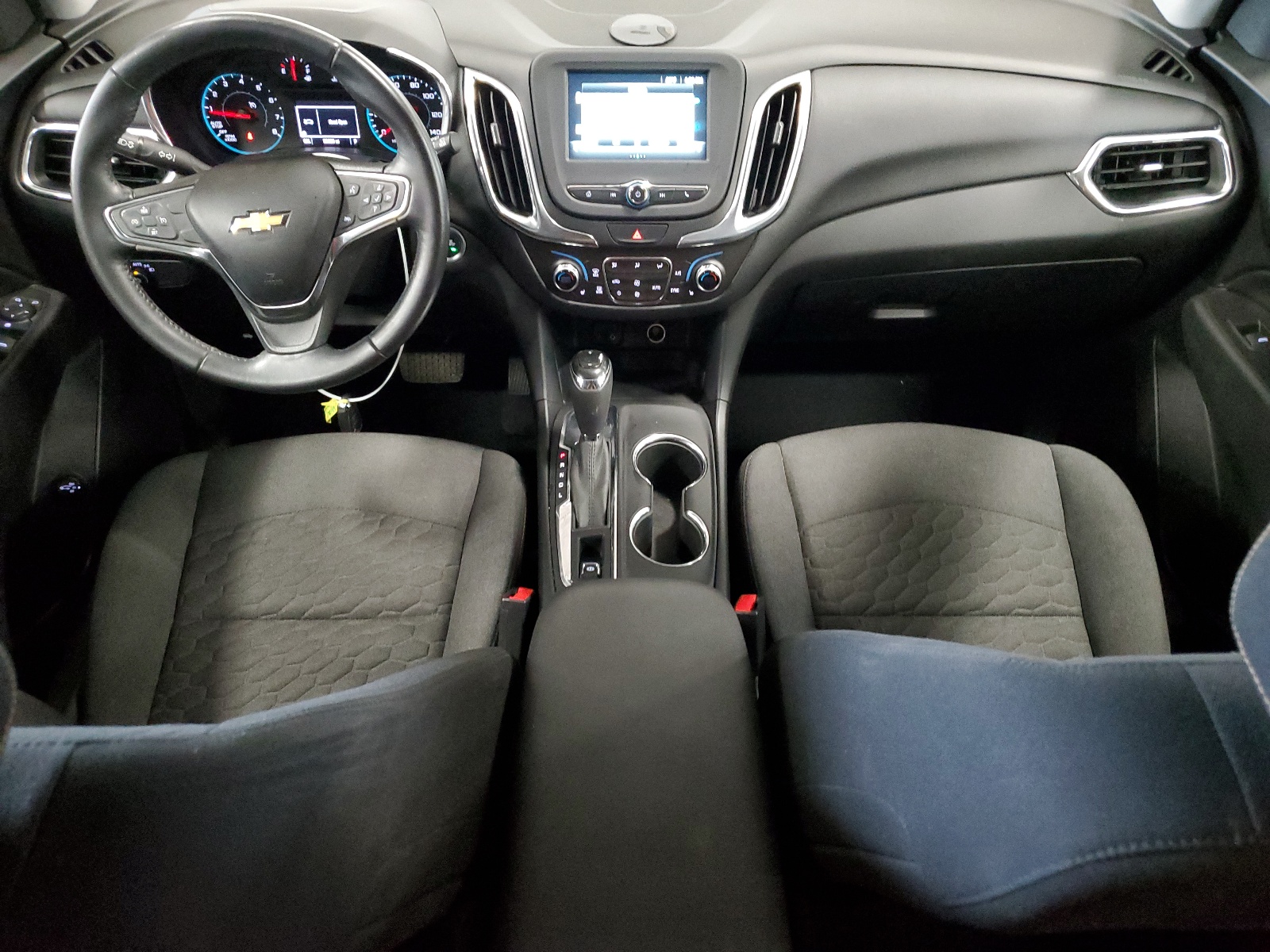 2GNAXJEVXJ6146075 2018 Chevrolet Equinox Lt