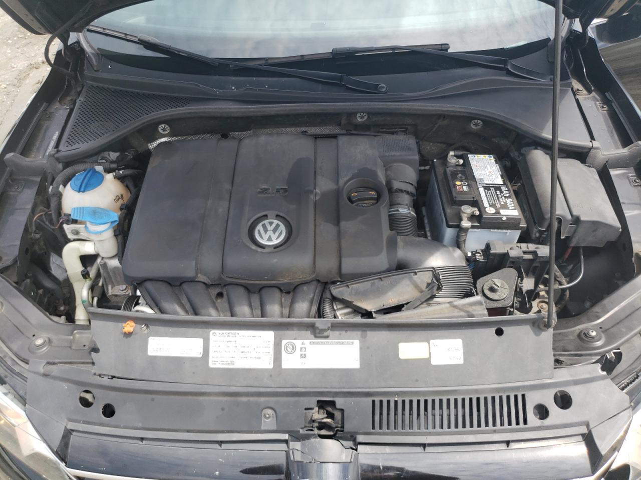 1VWBP7A38CC031101 2012 Volkswagen Passat Se