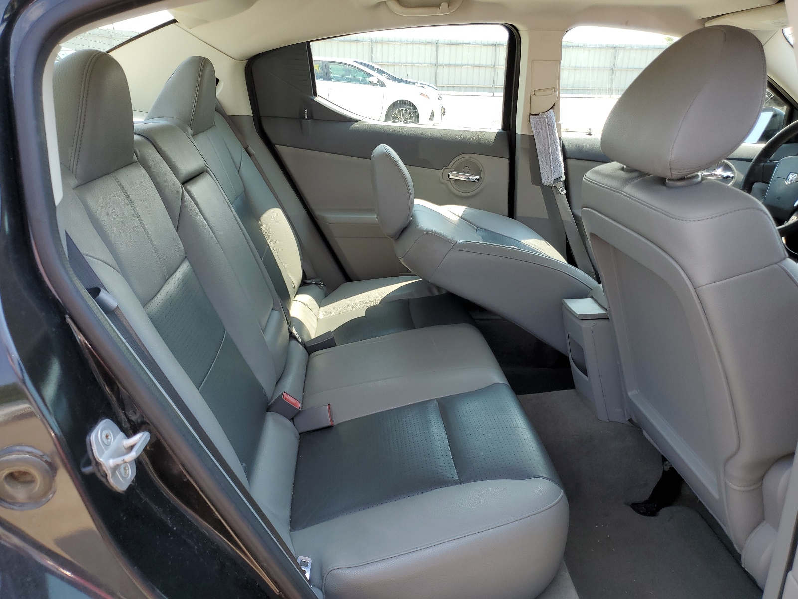 1B3LC56R58N127592 2008 Dodge Avenger Sxt