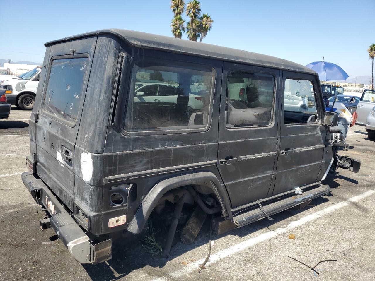 2002 Mercedes-Benz G 500 VIN: WDCYR49E52X128415 Lot: 65815874