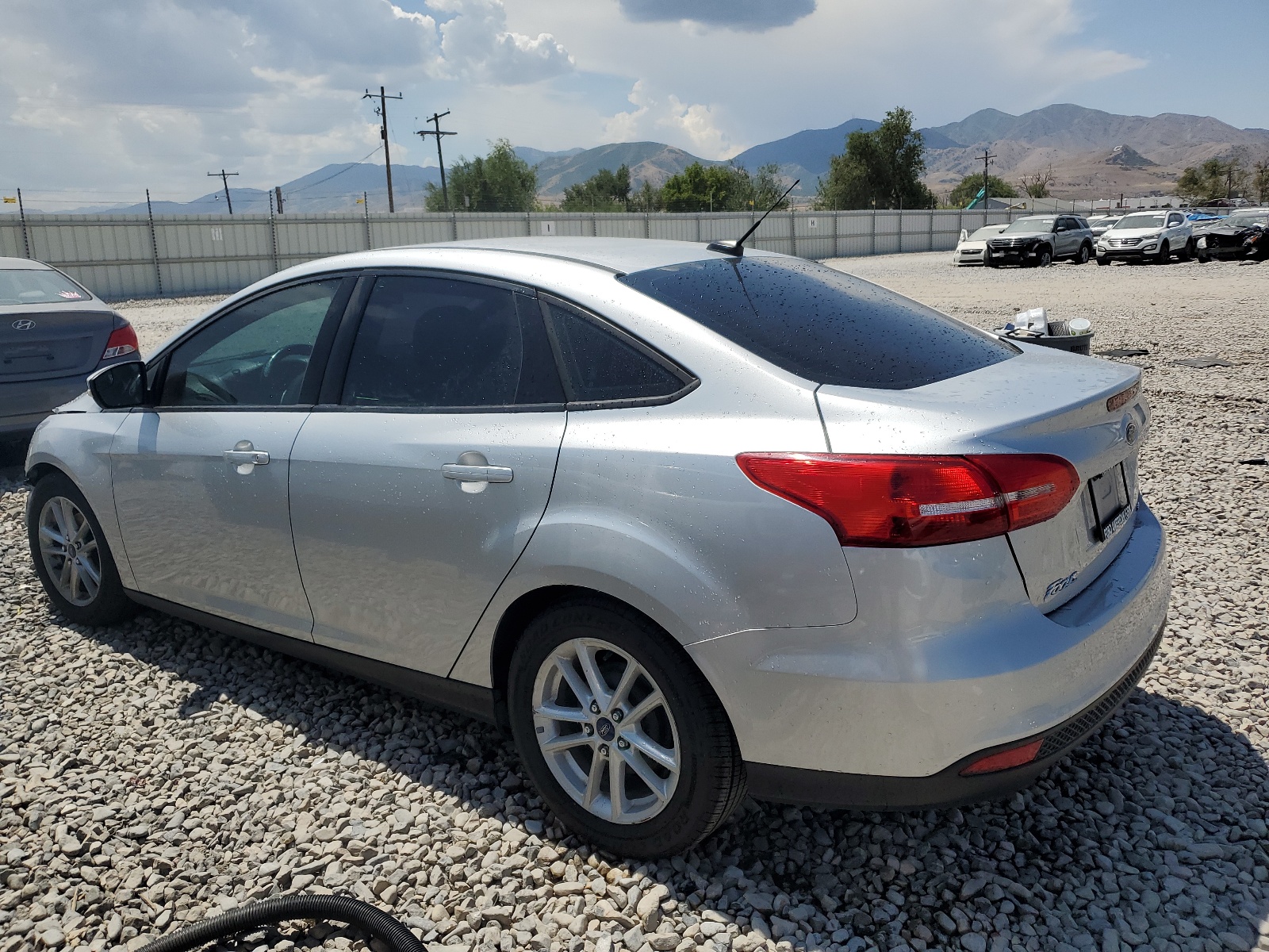 2015 Ford Focus Se vin: 1FADP3F26FL342508