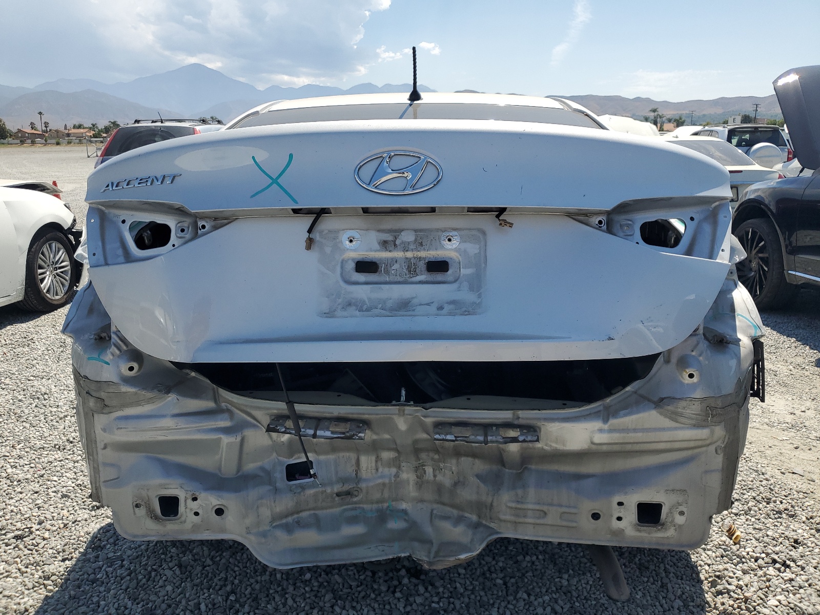 3KPC24A69LE126726 2020 Hyundai Accent Se