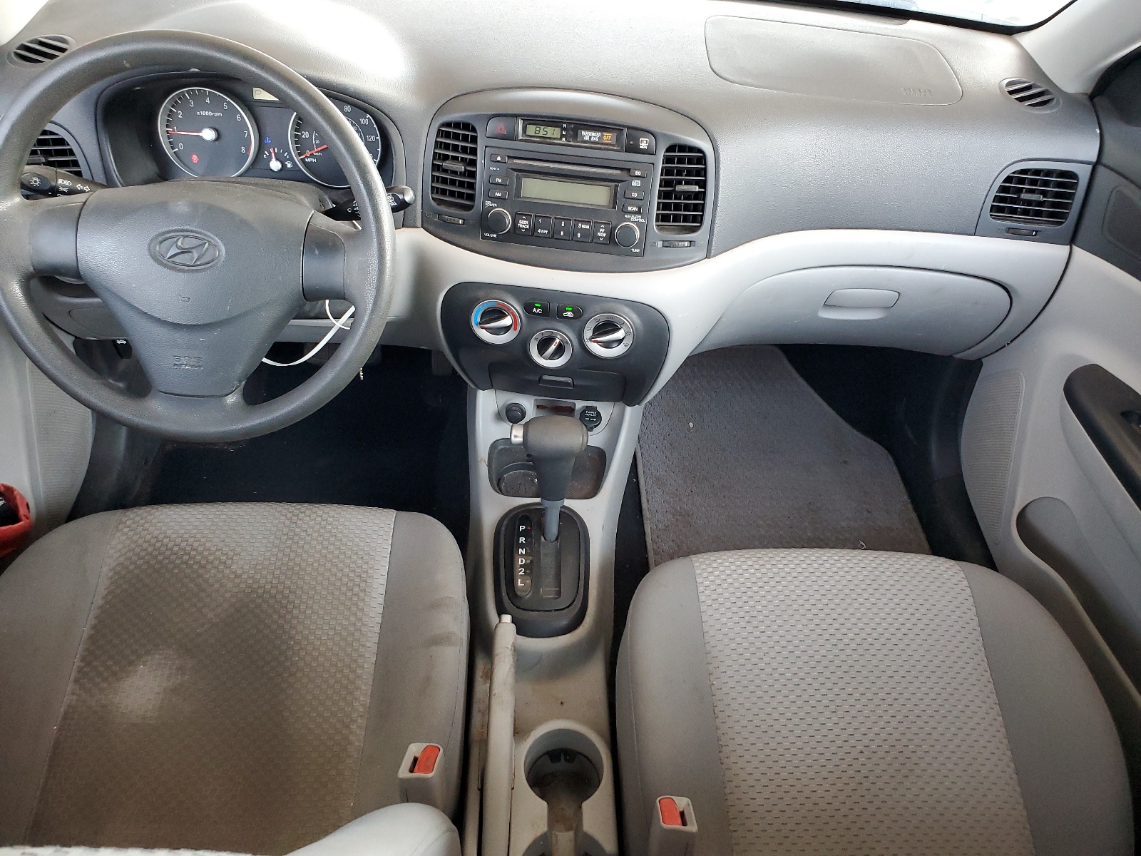 KMHCM36C98U067121 2008 Hyundai Accent Gs