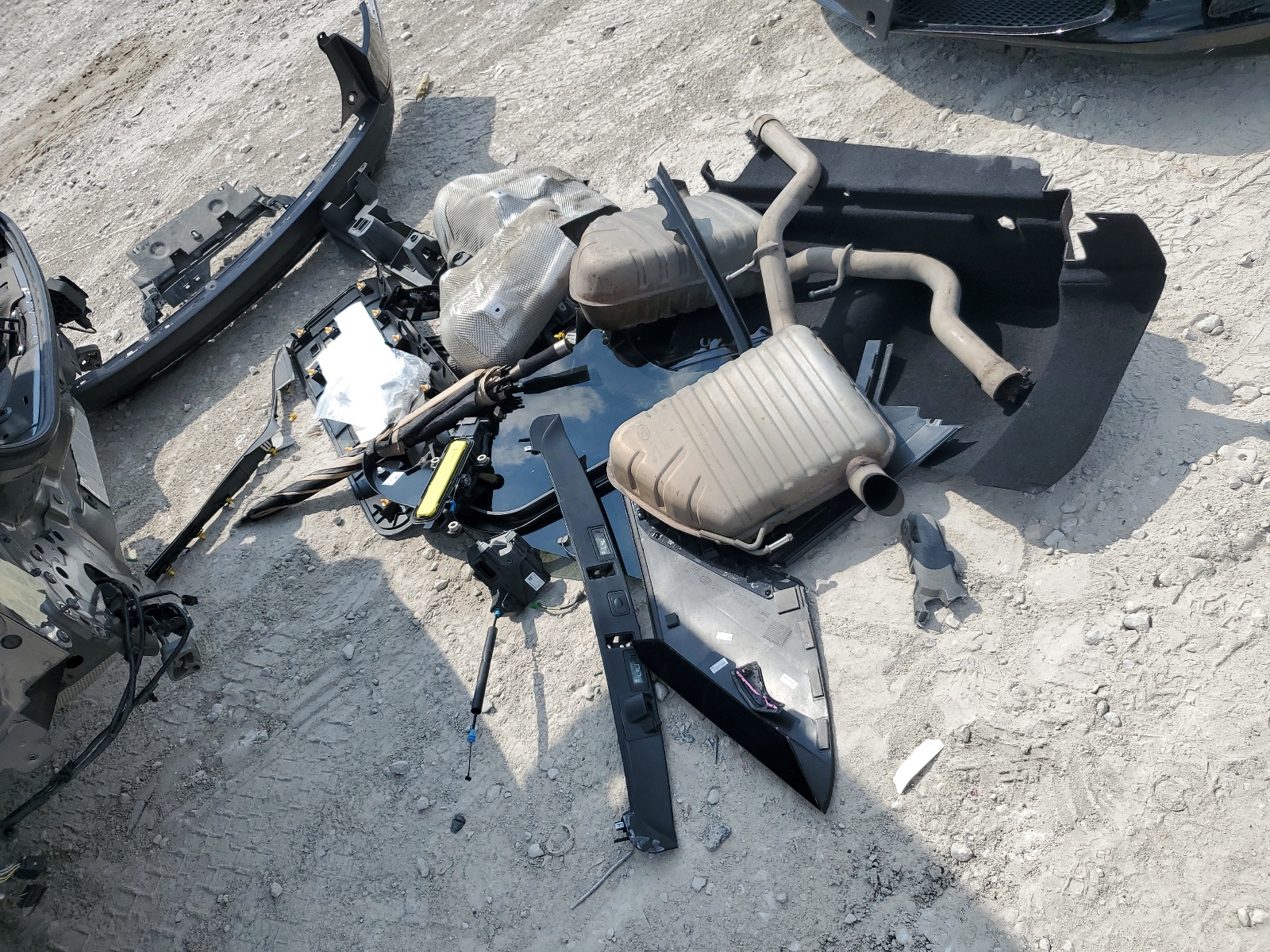 SALYL2EX2KA206387 2019 Land Rover Range Rover Velar R-Dynamic Se