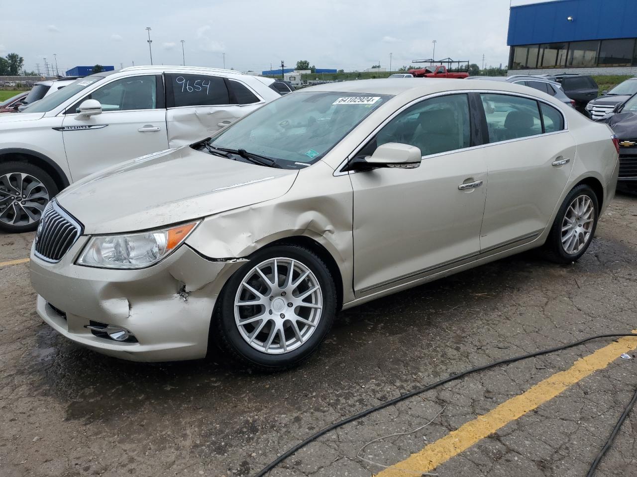 2013 Buick Lacrosse for Sale in Woodhaven, MI - Front End