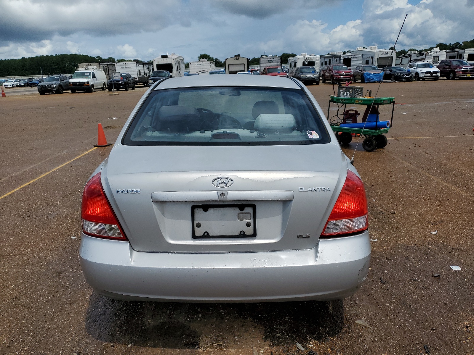 KMHDN45D22U427709 2002 Hyundai Elantra Gls