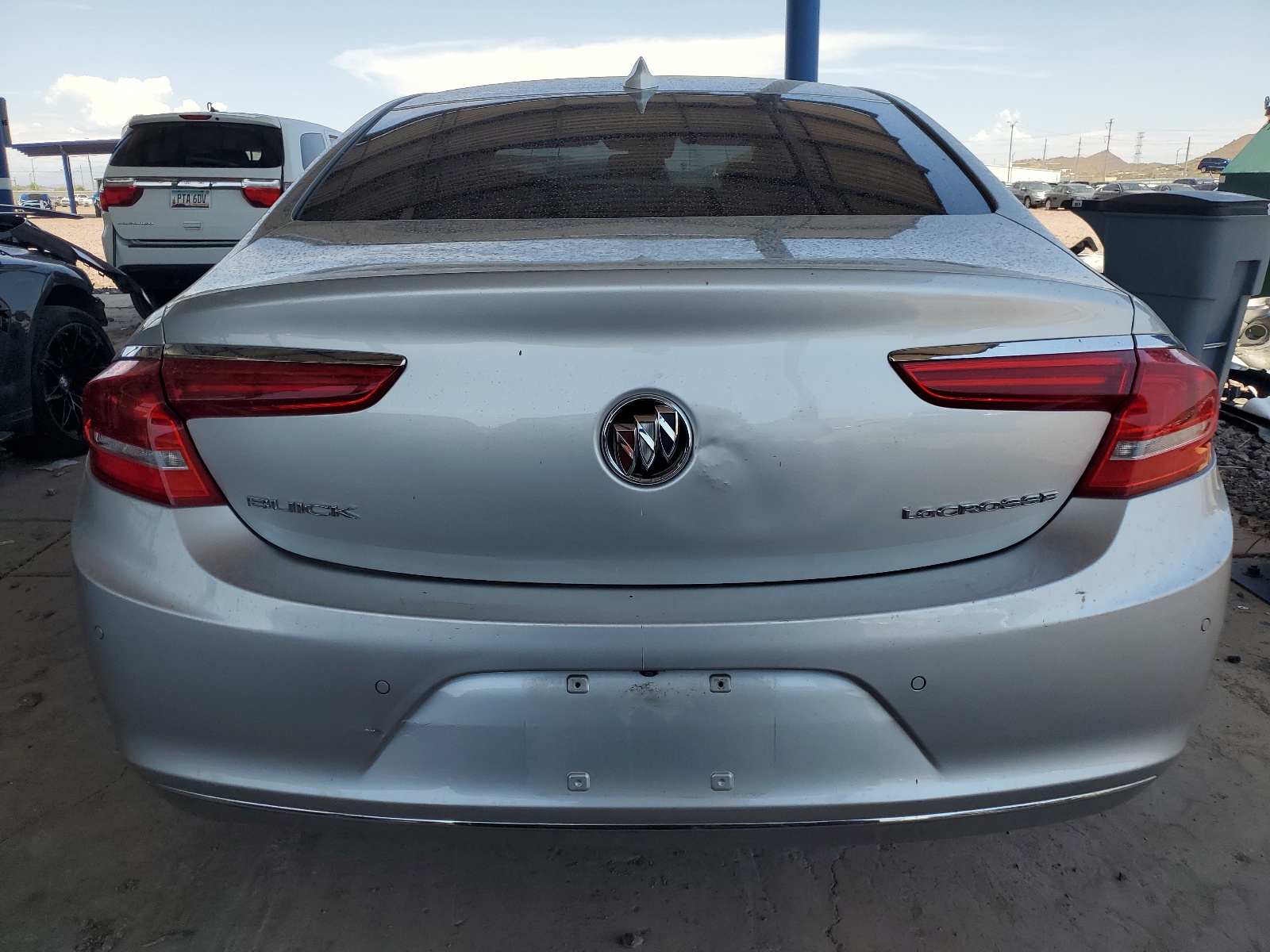 1G4ZR5SZ4JU122498 2018 Buick Lacrosse Premium