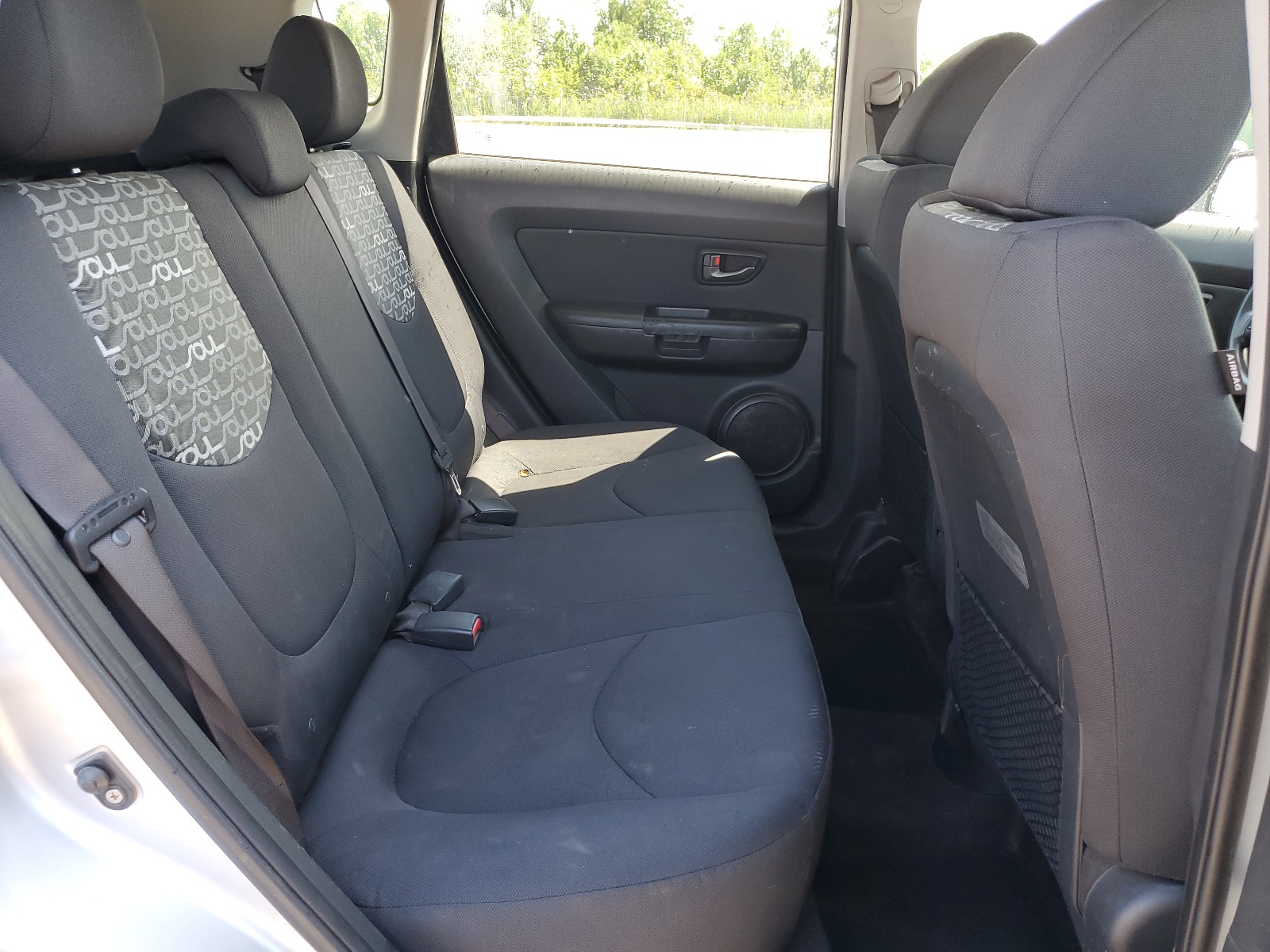 KNDJT2A22B7706534 2011 Kia Soul +