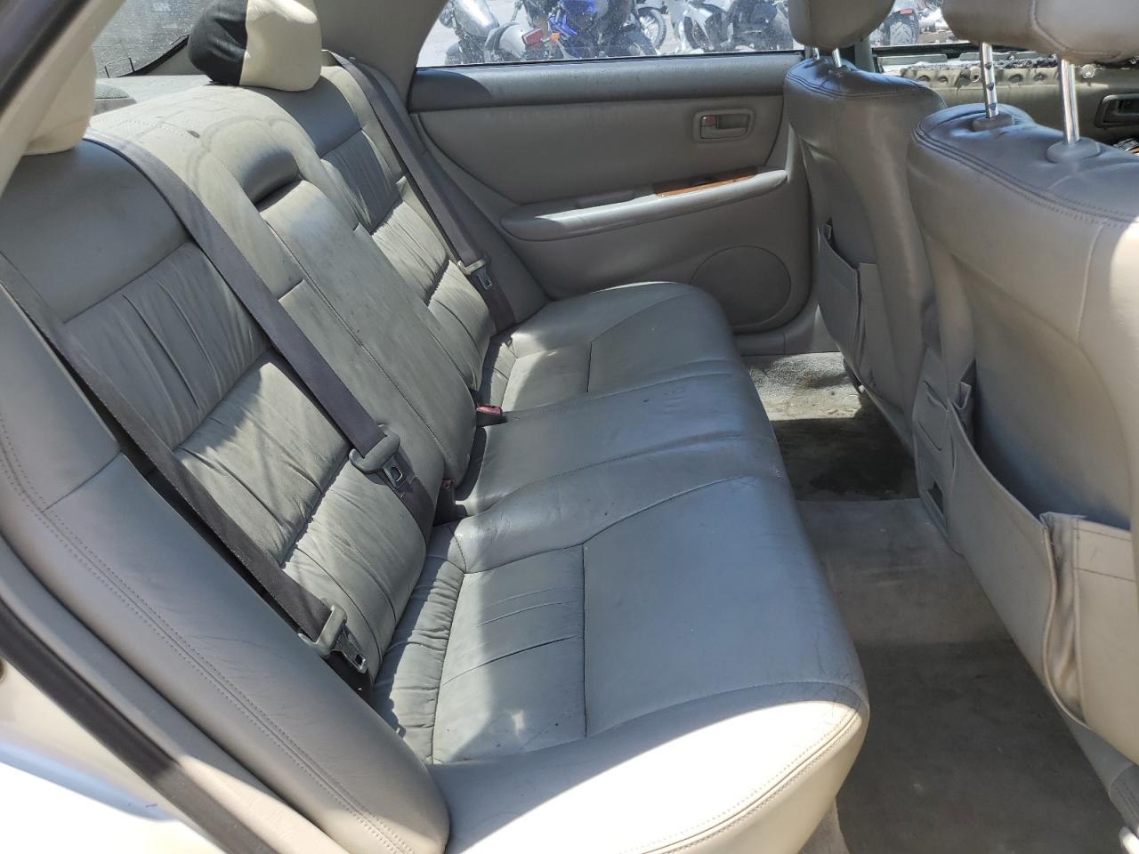 1999 Lexus Es 300 VIN: JT8BF28G3X0181382 Lot: 62344254