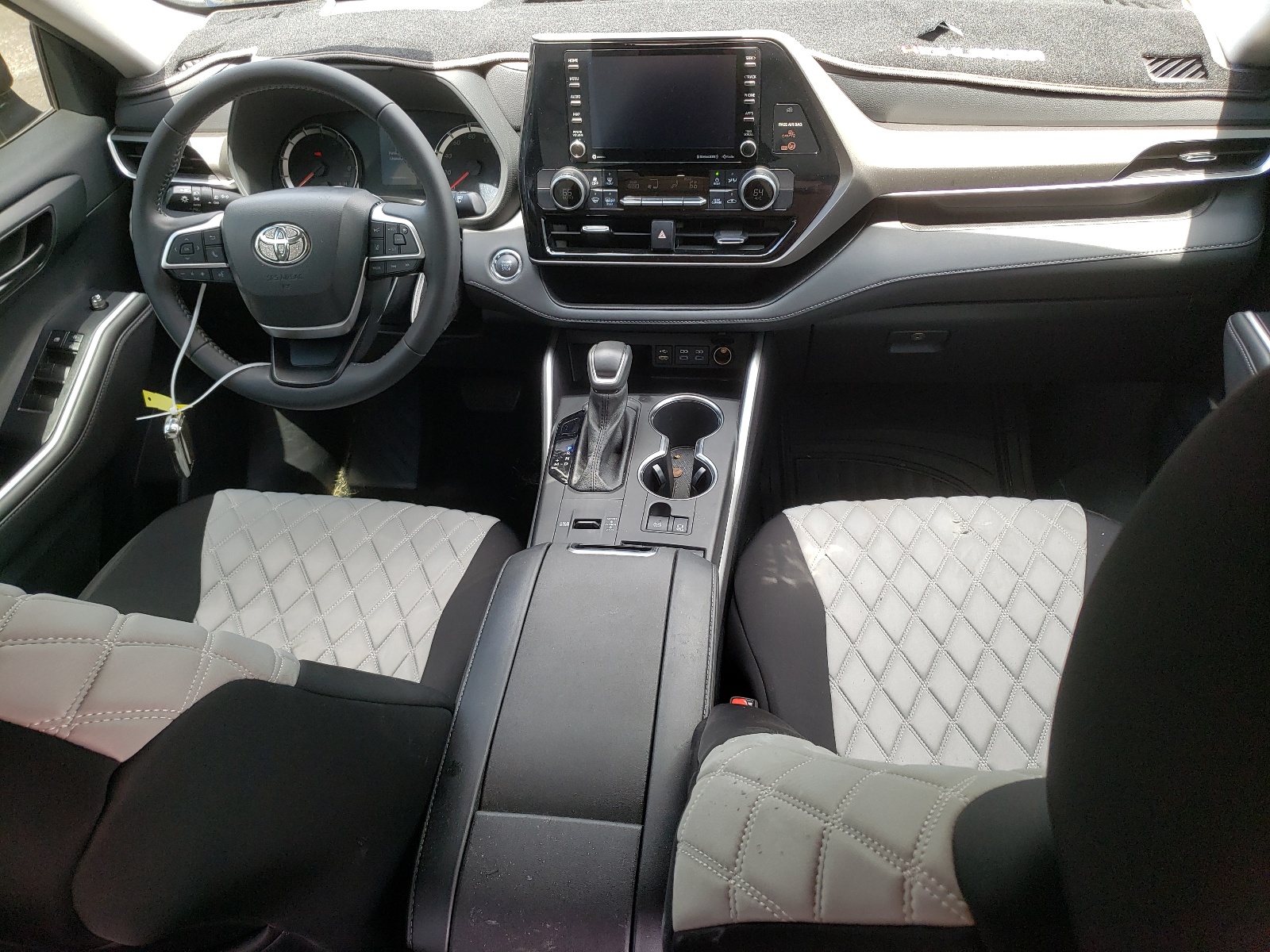 5TDZZRAH5NS544195 2022 Toyota Highlander L