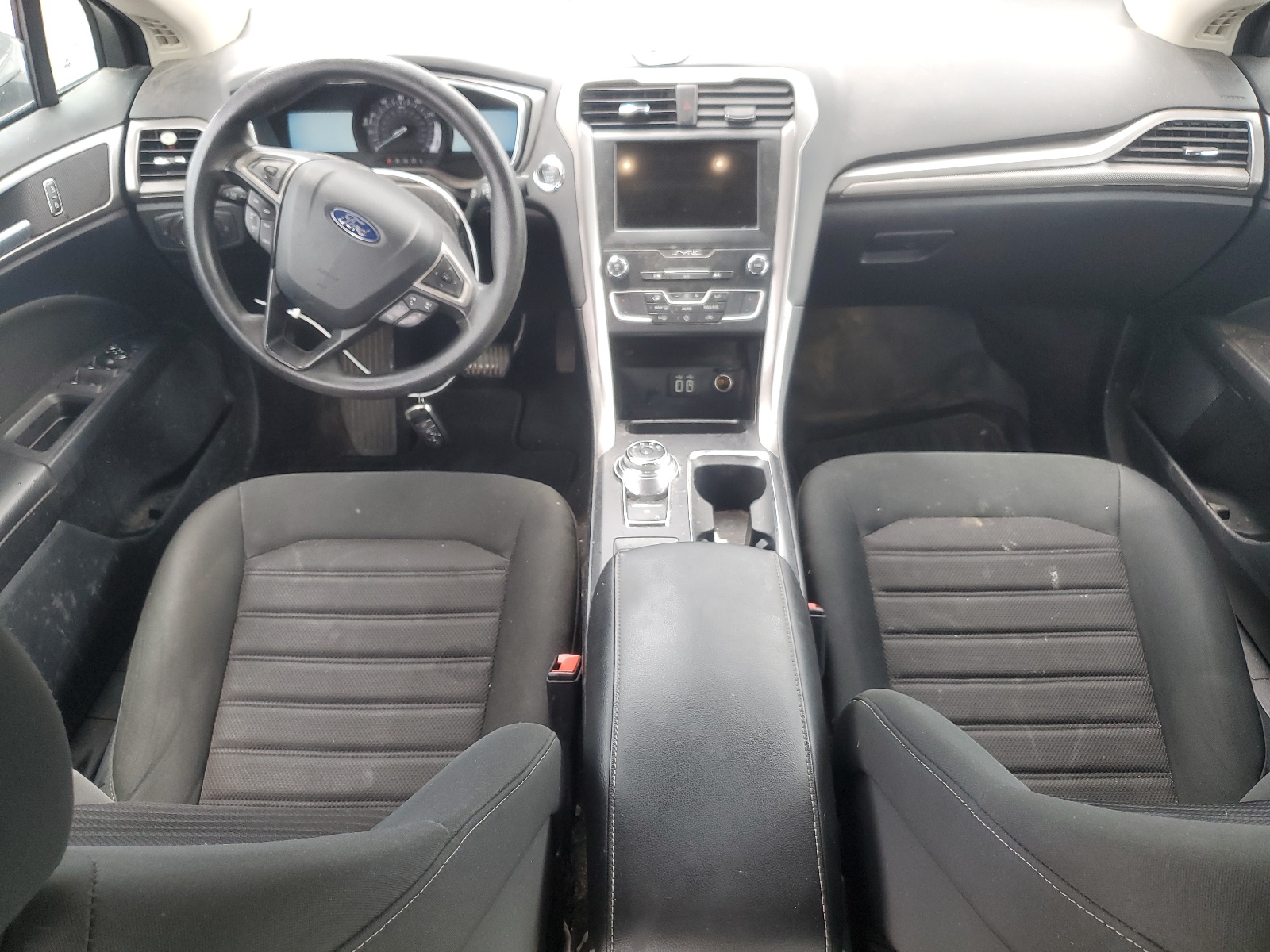 3FA6P0HD6LR197439 2020 Ford Fusion Se