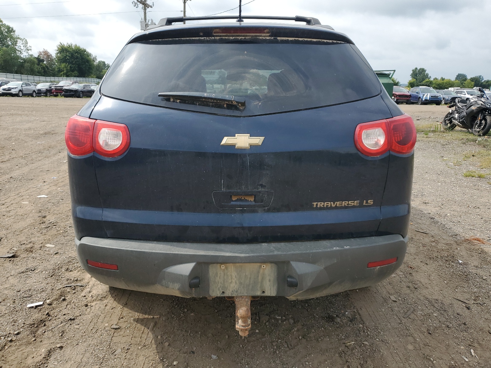 1GNKRFED9BJ390260 2011 Chevrolet Traverse Ls